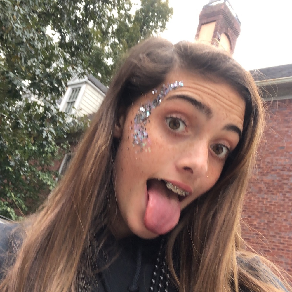 Meet your Posher, Ansley